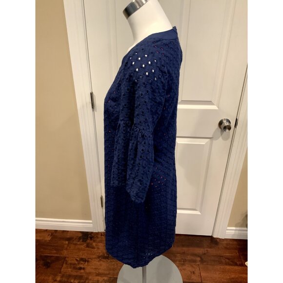 Trina Turk Navy Blue Eyelet Shift Dress W/ Dark Pink Lining, Size 8 (US) - Picture 4 of 6